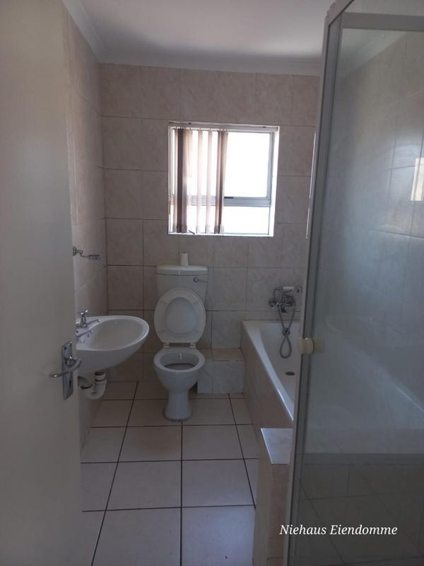 To Let 2 Bedroom Property for Rent in Guldenland Western Cape